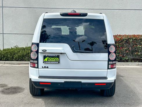 Used 2016 Land Rover LR4 HSE image 7