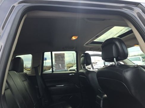 Used 2016 Jeep Compass High Altitude AWD/4WD image 39