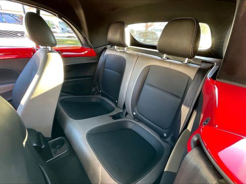 Used 2014 Volkswagen Beetle 2.5 image 27