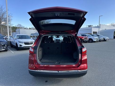 Used 2020 Chevrolet Equinox LT image 32