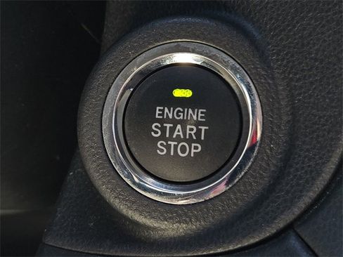 Used 2023 Subaru Outback Limited image 18