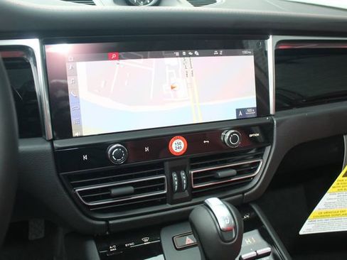 New 2026 Porsche Macan S image 17