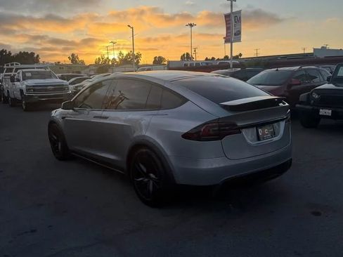 Used 2026 Tesla Model X AWD/4WD image 9