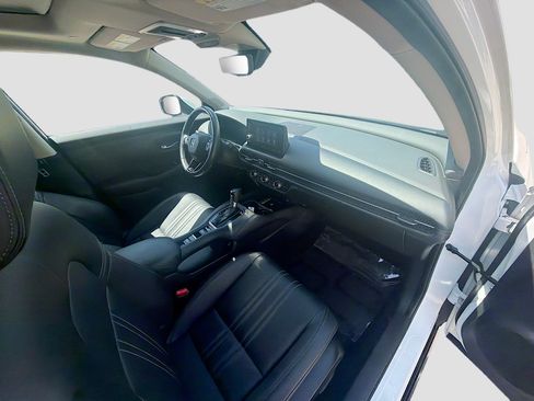 Used 2024 Honda HR-V EX-L image 31