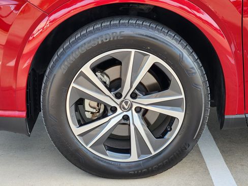 Used 2025 Lexus RX 350 Premium w/ Accessory Package (Z1) FWD image 10