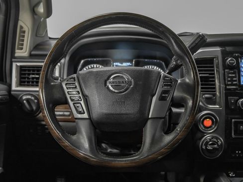 Used 2016 Nissan Titan Platinum Reserve AWD/4WD image 15