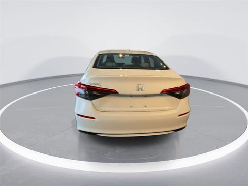 Used 2024 Honda Civic EX image 6