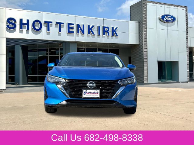 Used 2024 Nissan Sentra SV FWD image 2