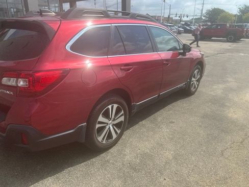 Used 2019 Subaru Outback 2.5i Limited w/ Popular Package #2 AWD/4WD image 2