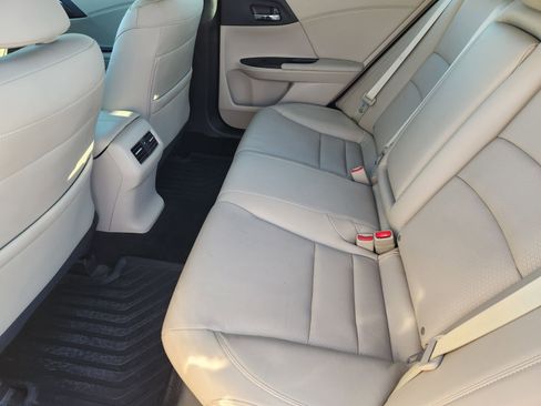 Used 2017 Honda Accord EX-L image 34