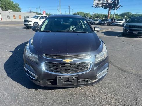 Used 2015 Chevrolet Cruze LS FWD image 2