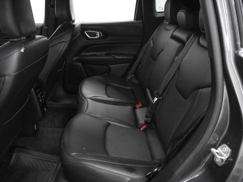 Used 2022 Jeep Compass Altitude image 20
