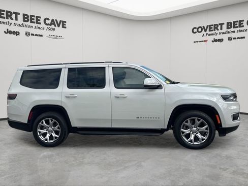 Used 2022 Jeep Wagoneer Series II image 11