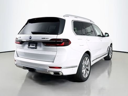 New 2026 BMW X7 xDrive40i w/ Premium Package image 7