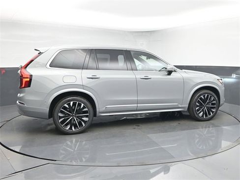 New 2026 Volvo XC90 B6 Plus w/ Protection Package Premier image 8
