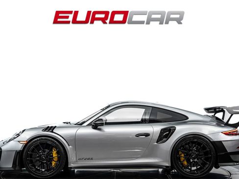 Used 2018 Porsche 911 GT2 RS RWD image 2