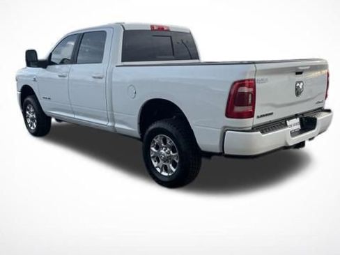 Used 2024 RAM 2500 Laramie AWD/4WD image 3