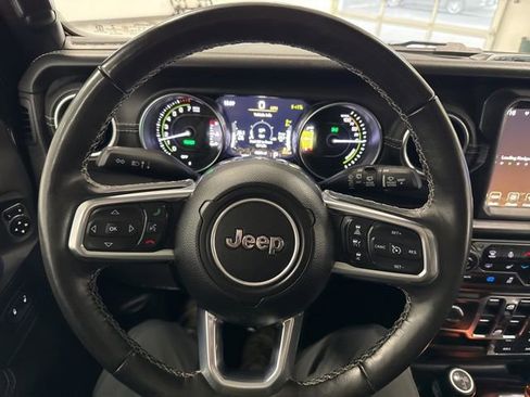 Used 2023 Jeep Wrangler Unlimited Sahara w/ Cold Weather Group image 36