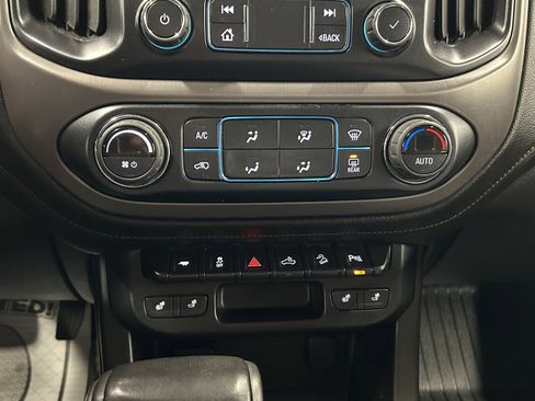 Used 2021 GMC Canyon AT4 image 32