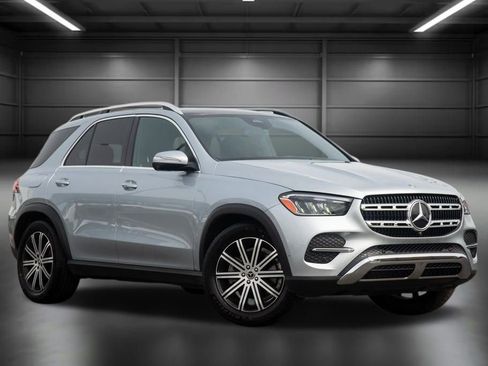 Used 2025 Mercedes-Benz GLE 350 4MATIC image 4