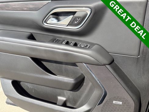 Used 2024 Chevrolet Suburban Z71 w/ Off-Road Capability Package image 30