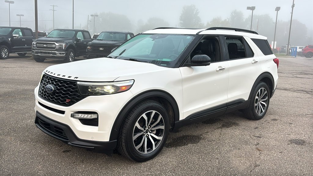 Used 2020 Ford Explorer ST w/ Premium Technology Package AWD/4WD image 2