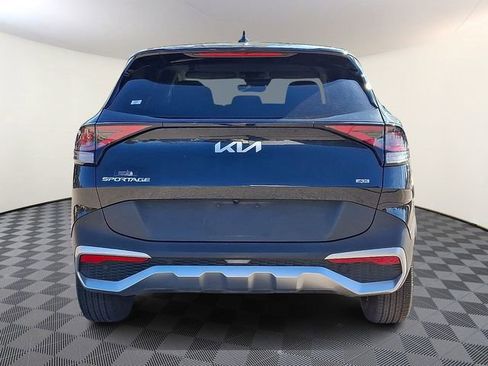 Certified 2023 Kia Sportage LX image 6