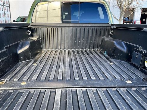 Certified 2021 Toyota Tacoma TRD Off-Road image 22