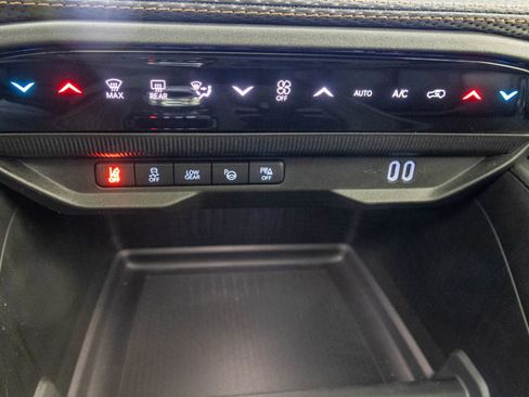 New 2026 Jeep Cherokee Overland image 28