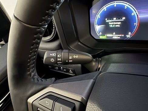 Certified 2025 Toyota Land Cruiser Base image 29