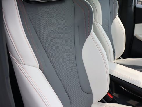 Used 2025 BMW X2 M35i AWD/4WD image 19