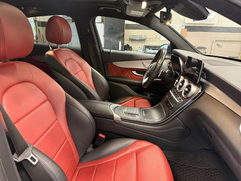 Used 2020 Mercedes-Benz GLC 300 4MATIC Coupe image 19