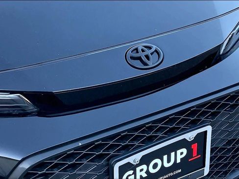 Used 2024 Toyota Corolla SE image 29