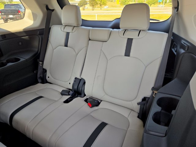 New 2026 Honda Pilot Touring image 7