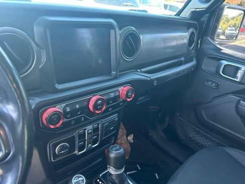 Used 2022 Jeep Wrangler Unlimited Sport AWD/4WD image 11