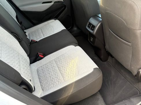 Used 2024 Chevrolet Equinox LS image 36