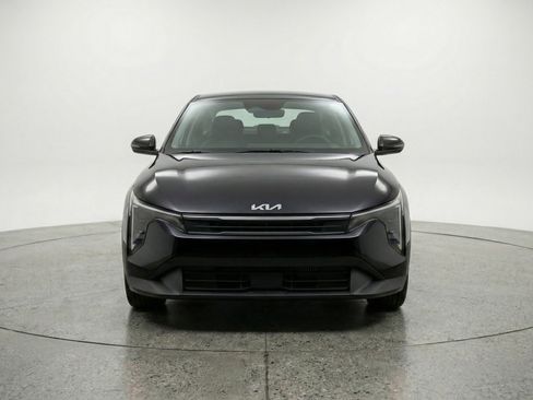 Used 2025 Kia K4 FWD image 2
