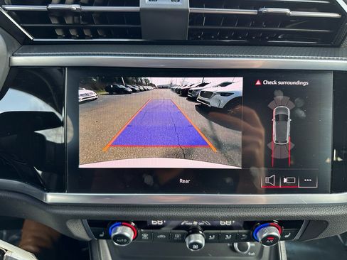 Used 2025 Audi Q3 2.0T Premium image 13