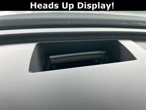 New 2026 Volkswagen Tiguan SE R-Line image 30