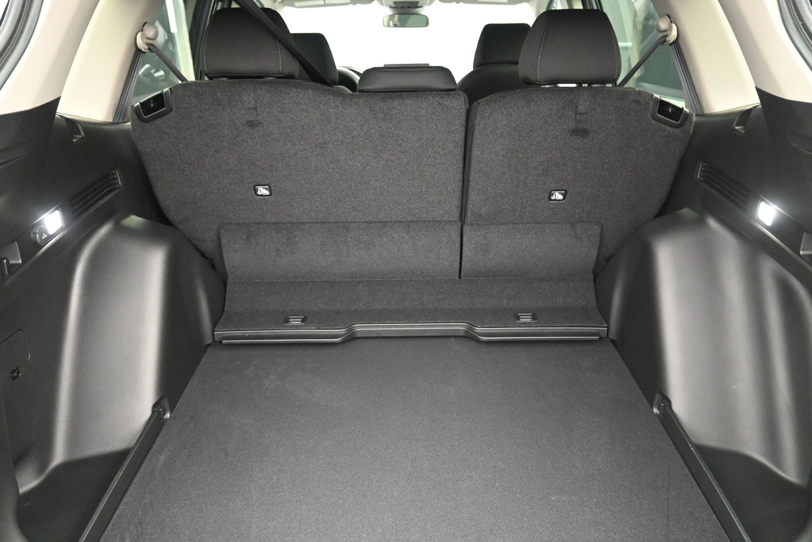 Used 2027 Honda CR-V LX image 16