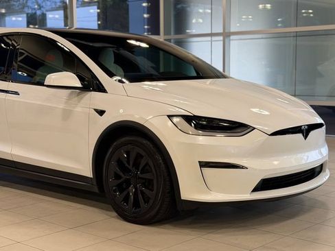 Used 2022 Tesla Model X Plaid AWD/4WD image 6