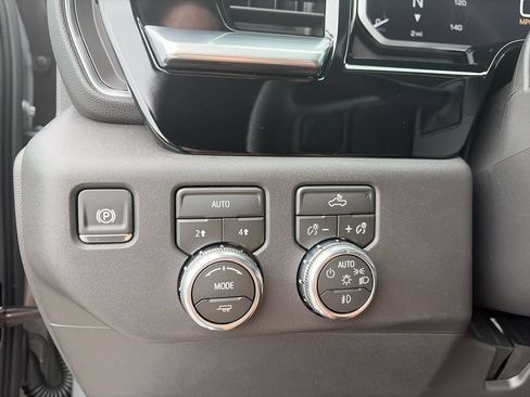 New 2026 GMC Sierra 1500 Elevation AWD/4WD image 23