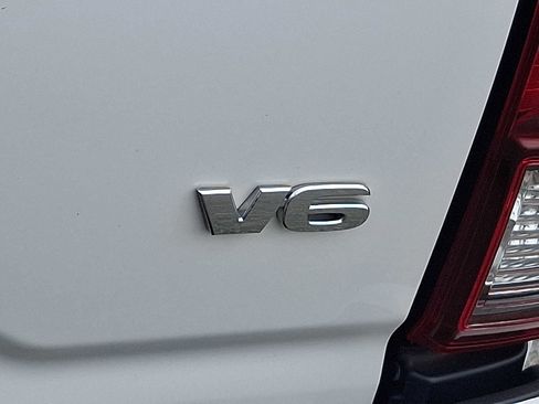 Certified 2022 Toyota Tacoma SR image 32