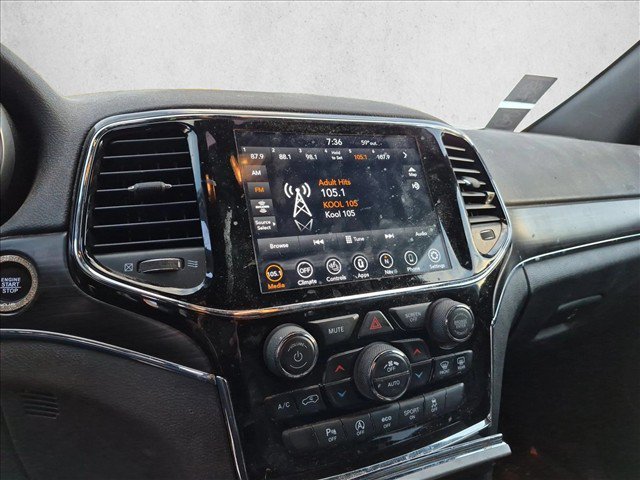 Used 2021 Jeep Grand Cherokee Limited AWD/4WD image 12