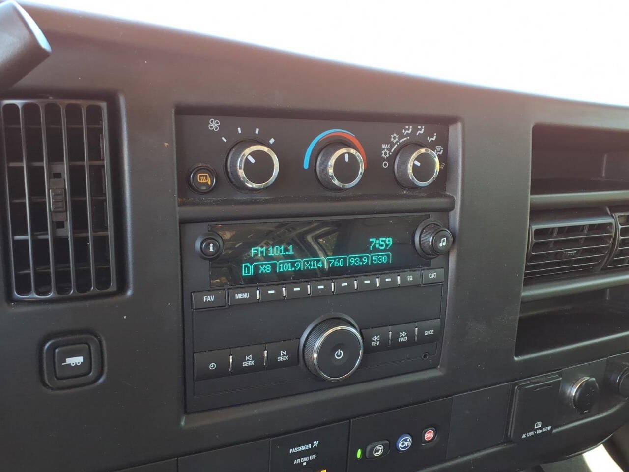 Used 2022 Chevrolet Express 2500 Extended w/ Driver Convenience Package RWD image 19
