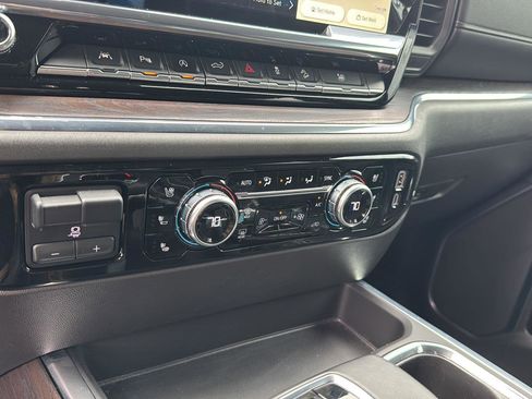 Used 2024 GMC Sierra 1500 SLT w/ SLT Premium Plus Package image 22