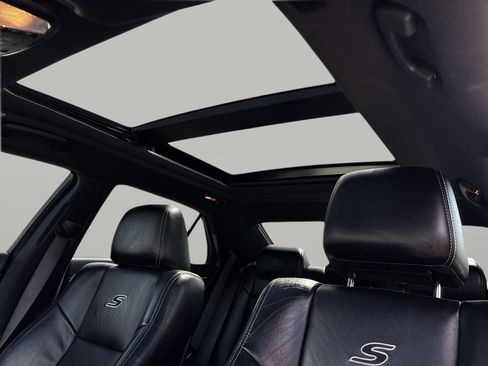 Used 2022 Chrysler 300 S w/ Comfort Group image 20