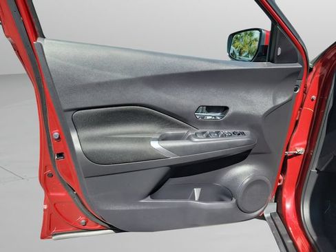 Certified 2023 Nissan Kicks SV FWD image 28