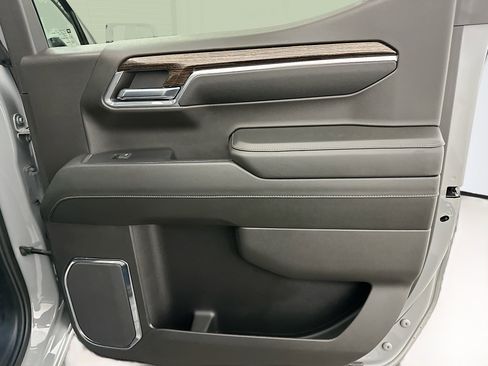 Used 2024 GMC Sierra 1500 Elevation image 31