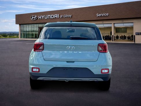 New 2026 Hyundai Venue SE FWD image 6